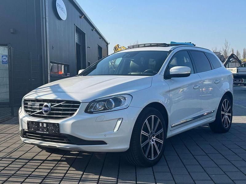 Gebraucht Volvo XC60 Summum 190 PS (139 kW) 2016 Chrystal white SUV