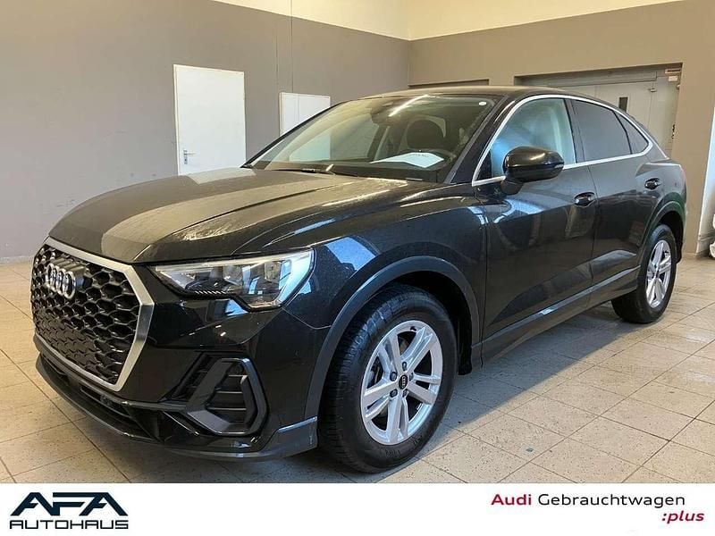 Mythosschwarz metallic Gebraucht 2024 Audi Q3 Sportback SUV | 34.950 € (Superpreis) - Bild 1/4