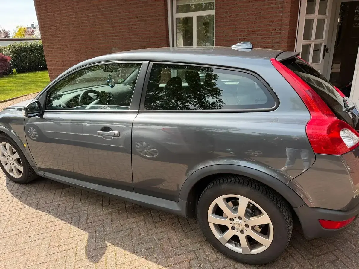 Używany Volvo C30 137 KM (100 kW) 2008 Szary Hatchback