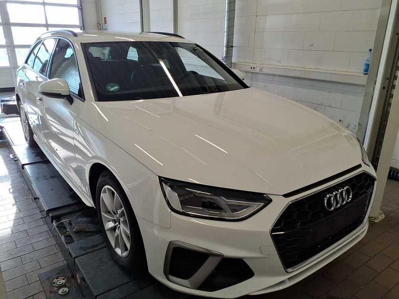 Gebraucht Audi A4 S-Line 163 PS (119 kW) 2022 Ibisweiß Kombi