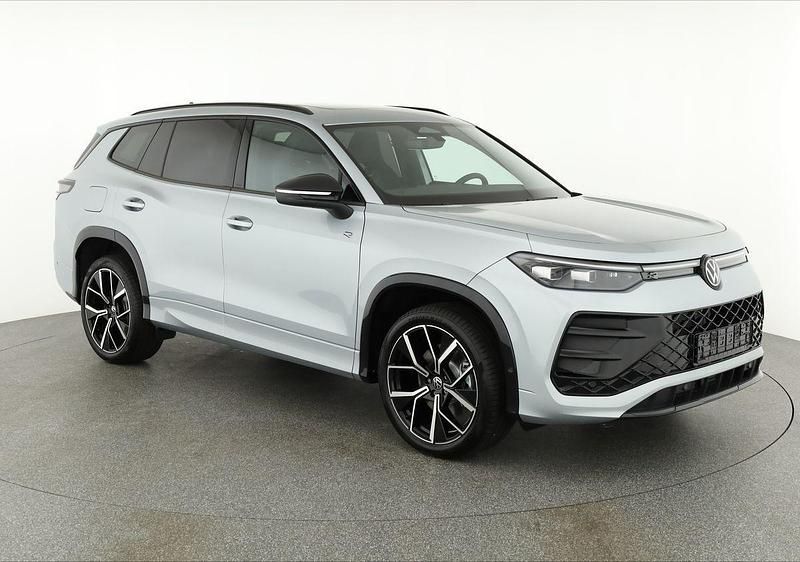 Oyster silber metallic Neu 2025 VW Tayron R-line SUV | 56.184 € (Guter Preis) - Bild 1/4
