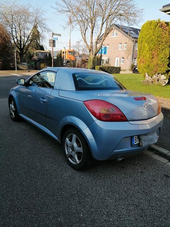 Gebraucht Opel Tigra 125 PS (91 kW) 2006 Blau Cabrio