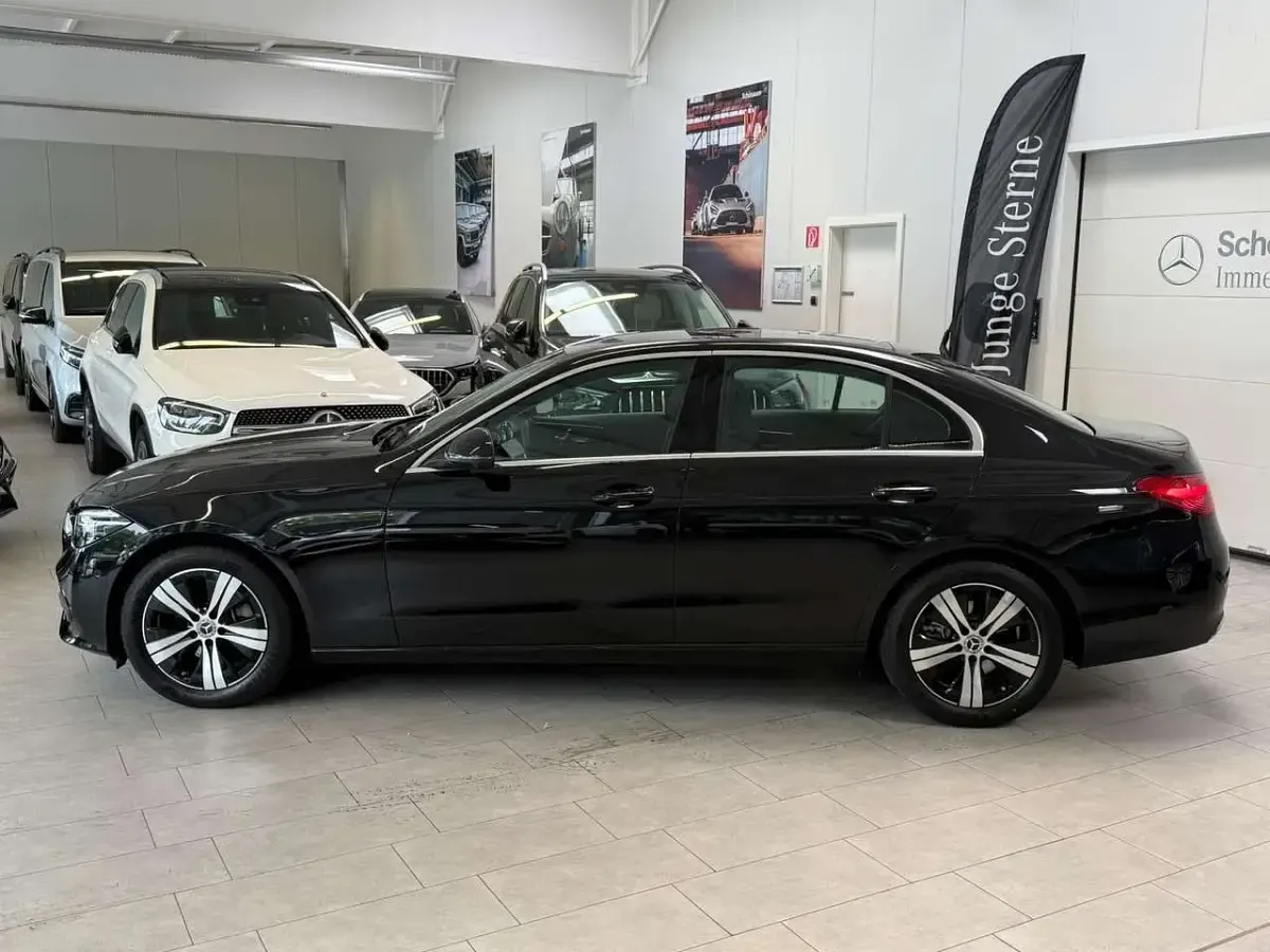 Gebraucht Mercedes C180 Avantgarde 170 PS (125 kW) 2026 Schwarz Limousine