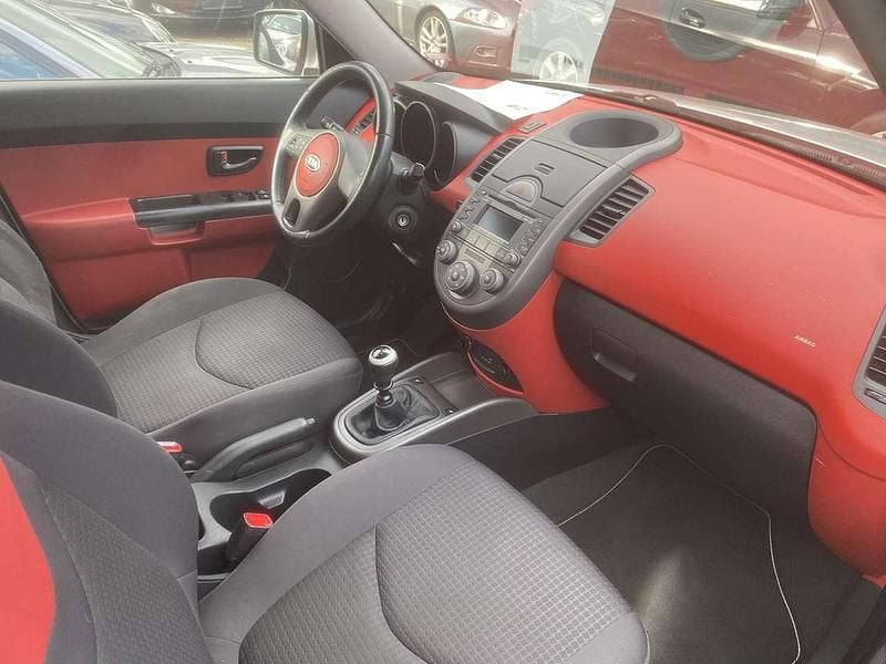 Gebraucht Kia Soul Attract 126 PS (92 kW) 2010 Silber SUV