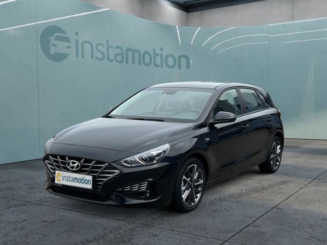 Gebraucht Hyundai i30 Trend 120 PS (88 kW) 2022 Schwarz