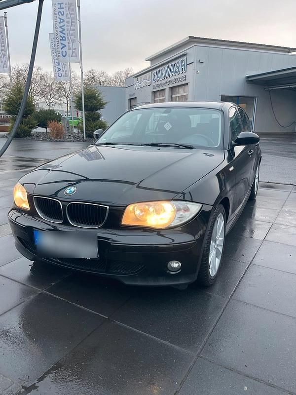 Gebraucht BMW 116 122 PS (89 kW) 2006 Schwarz Kleinwagen