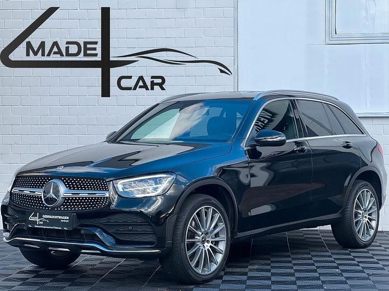 Schwarz Gebraucht 2021 Mercedes GLC300e AMG SUV | 35.599 € (Fairer Preis) - Bild 1/4