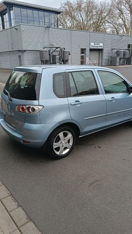 Gebraucht Mazda 2 Active 80 PS (58 kW) 2006 Blau Kleinwagen
