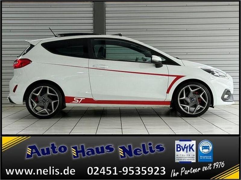 Gebraucht Ford Fiesta ST 200 PS (147 kW) 2019 Weiß Kleinwagen