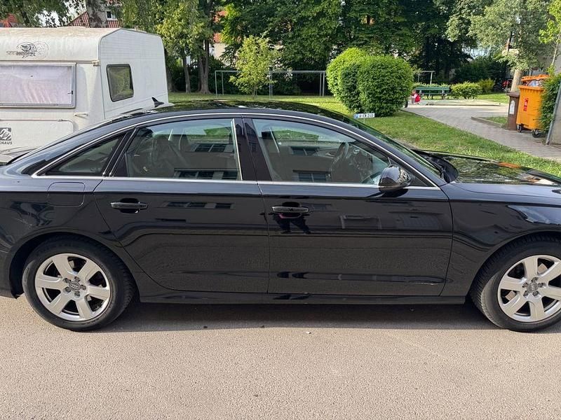 Gebraucht Audi A6 Ambiente 190 PS (139 kW) 2015 Schwarz Limousine