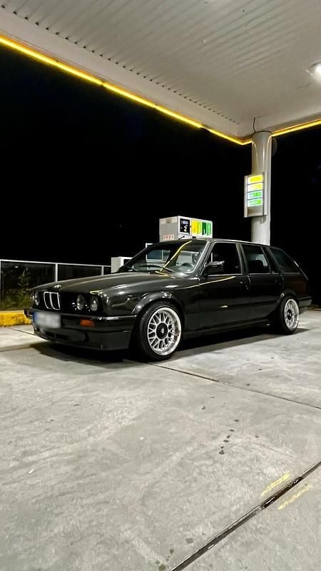 Second-hand BMW 325 170 CP (125 kW) 1991 Gri Break
