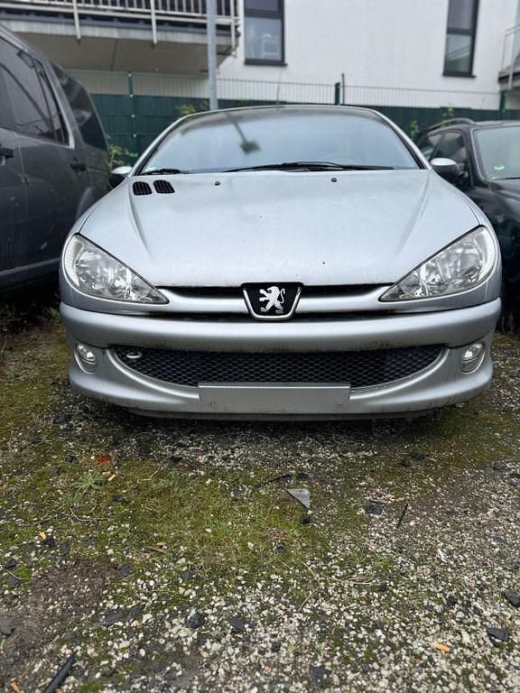 Silber Gebraucht 2004 Peugeot 206 CC Cabrio | 999 € (Superpreis) - Bild 1/4