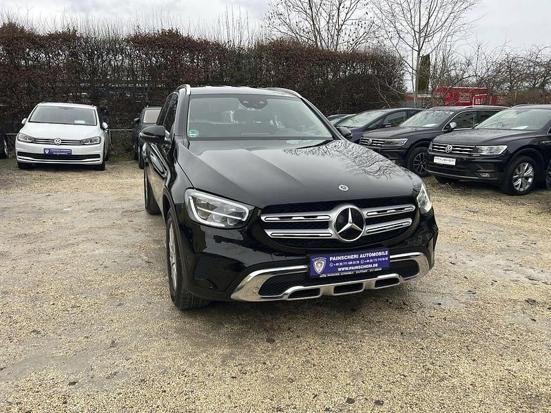 Gebraucht Mercedes GLC220 194 PS (142 kW) 2020 Schwarz/baltic black SUV