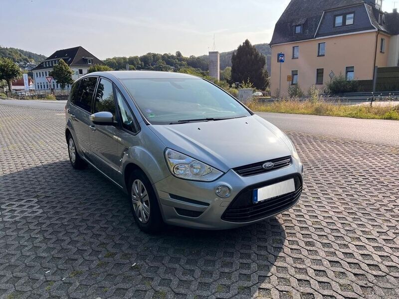 Blau Gebraucht 2012 Ford S-MAX Champions Edition Van / Kleinbus | 4.300 € (Superpreis) - Bild 1/4