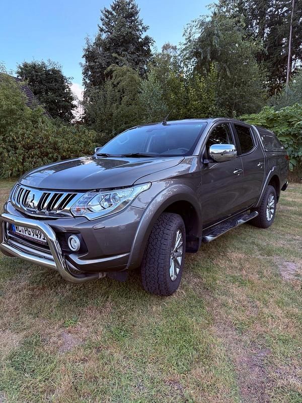 Andere farben Gebraucht 2016 Mitsubishi L200 Top Abholung | 14.500 € (Superpreis) - Bild 1/4