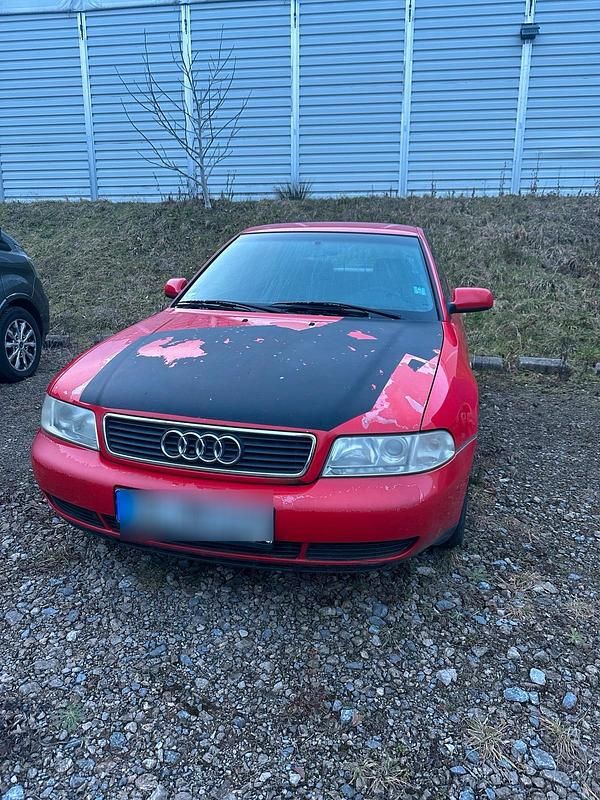 Rot Gebraucht 1999 Audi A4 Limousine | 700 € (Superpreis) - Bild 1/4