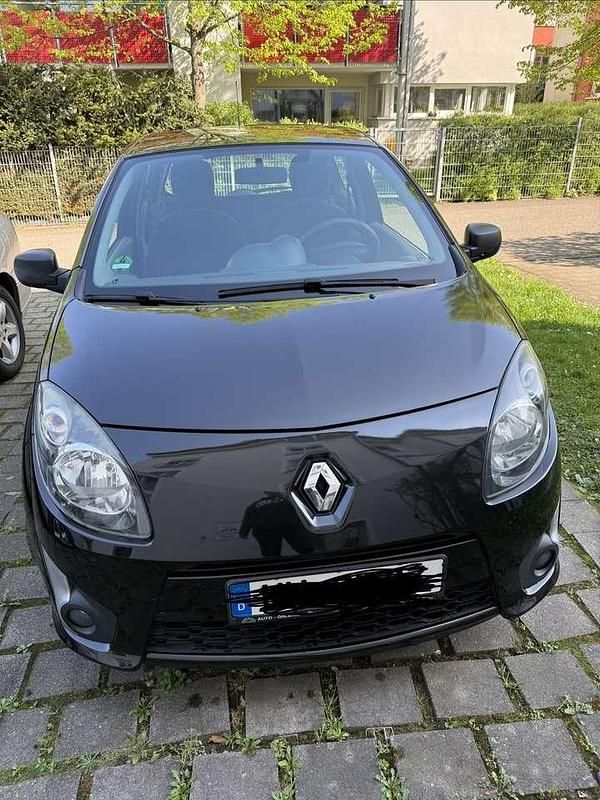 Second-hand Renault Twingo Expression 76 CP (55 kW) 2010 Hatchback