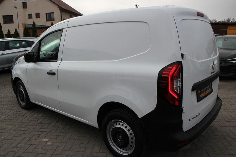 Gebraucht Renault Kangoo 75 PS (55 kW) 2022 Weiß Van / Kleinbus