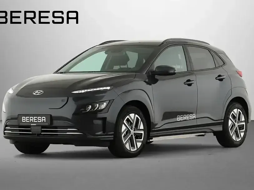 Gebraucht Hyundai Kona Advantage 100 kW (136 PS) 2024 Dark knight / mic SUV