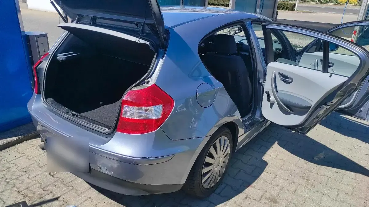 Second-hand BMW 116 116 CP (85 kW) 2004 Albastru Hatchback