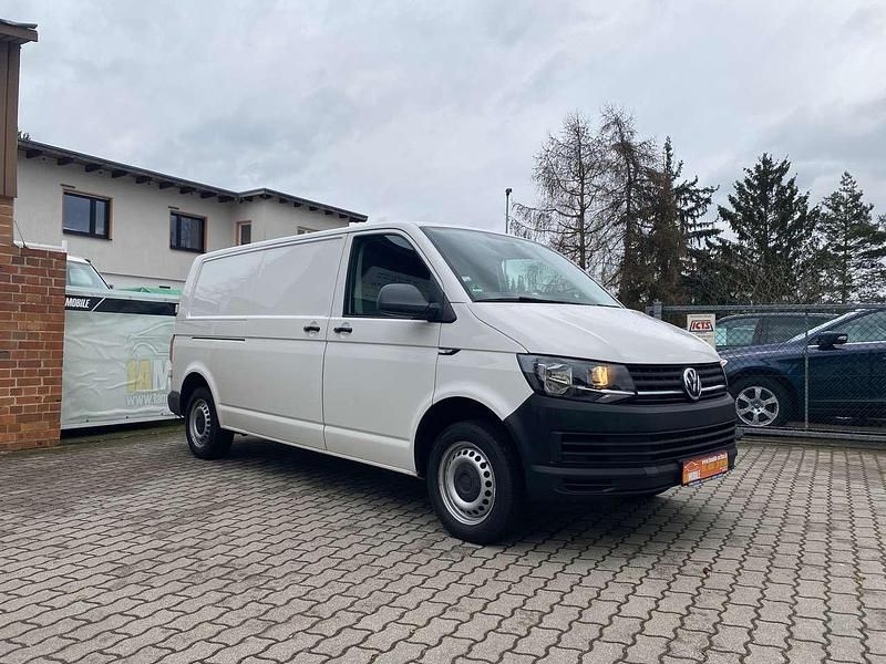 Gebraucht VW Transporter 84 PS (61 kW) 2017 Candyweiß Van