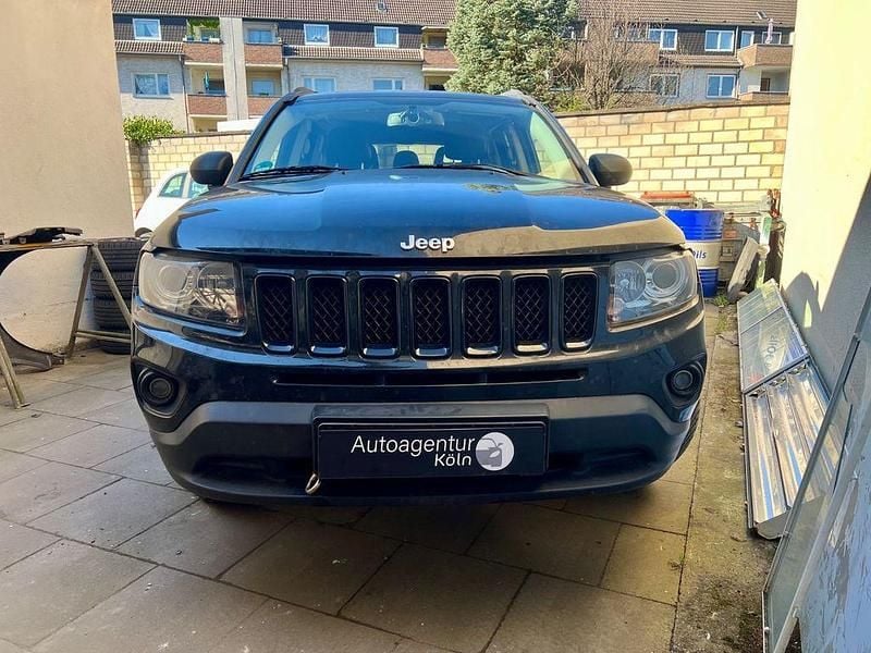 Gebraucht Jeep Compass Limited 163 PS (119 kW) 2013 Schwarz SUV
