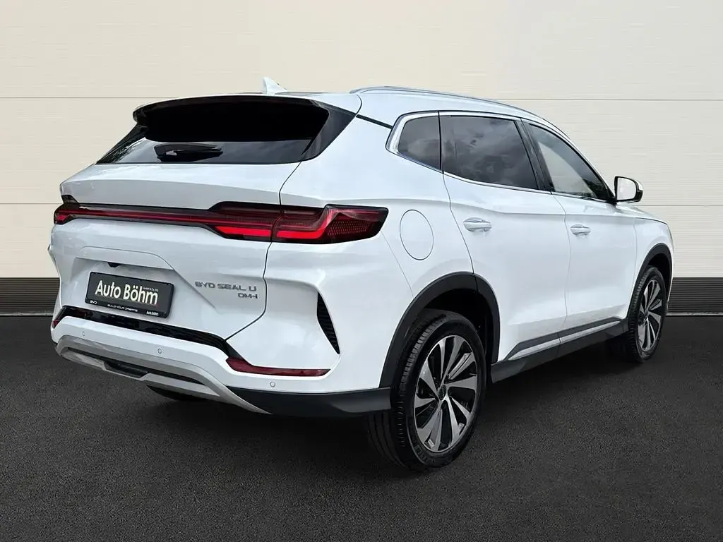 Gebraucht BYD Seal U Boost 218 PS (160 kW) 2026 Weiß(metallic) SUV