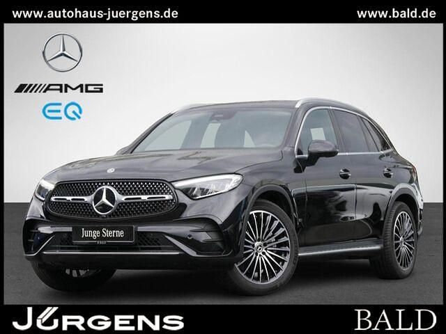 Gebraucht Mercedes GLC300 AMG 269 PS (197 kW) 2024 Metalliclack obsidianschwarz SUV