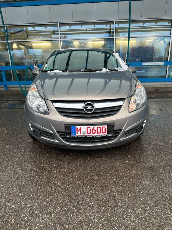 Grau Gebraucht 2010 Opel Corsa Edition Limousine | 3.750 € (Fairer Preis) - Bild 1/4