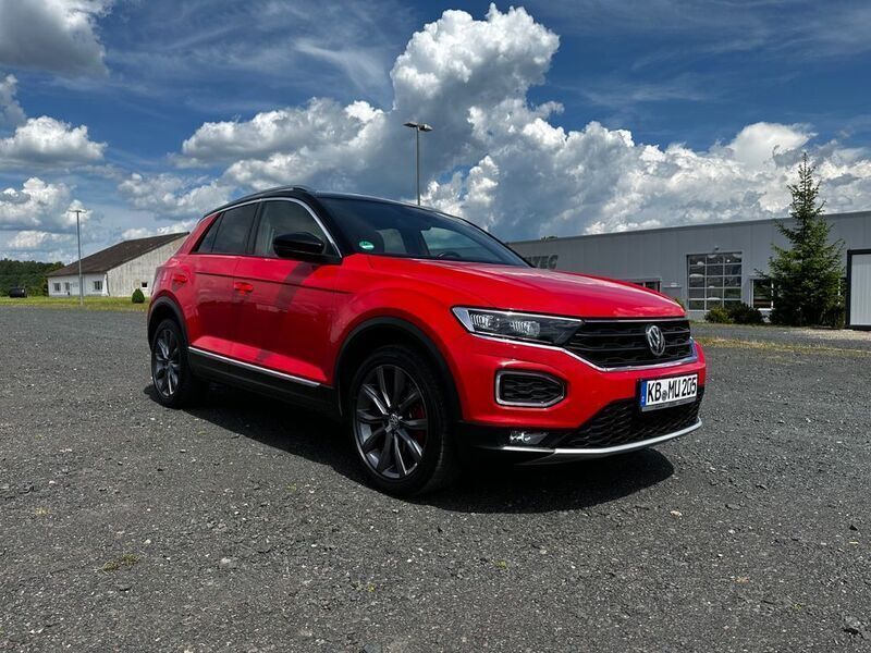 Rot Gebraucht 2018 VW T-Roc Sport SUV | 23.900 € (Teuer) - Bild 1/4