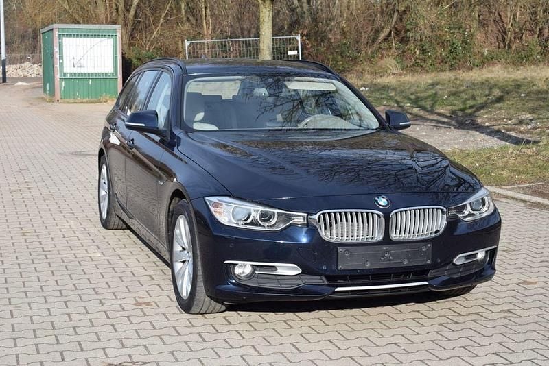 Second-hand BMW 320 184 CP (135 kW) 2013 Albastru Break