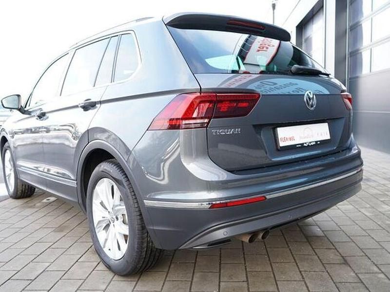 Gebraucht VW Tiguan Highline 150 PS (110 kW) 2020 Grau SUV