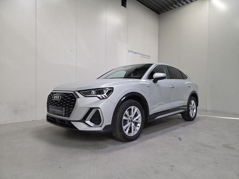 Grau Gebraucht 2023 Audi Q3 Sportback S-Line SUV | 36.990 € (Teuer) - Bild 1/4