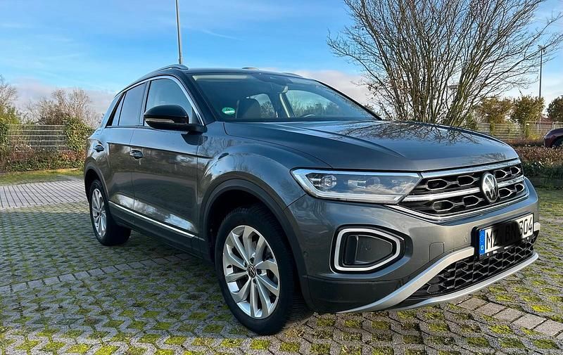 Grau Gebraucht 2022 VW T-Roc Style SUV | 24.700 € (Fairer Preis) - Bild 1/4