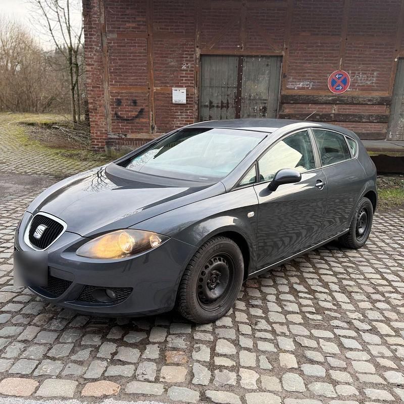 Second-hand Seat Leon 101 CP (74 kW) 2006 Gri Hatchback