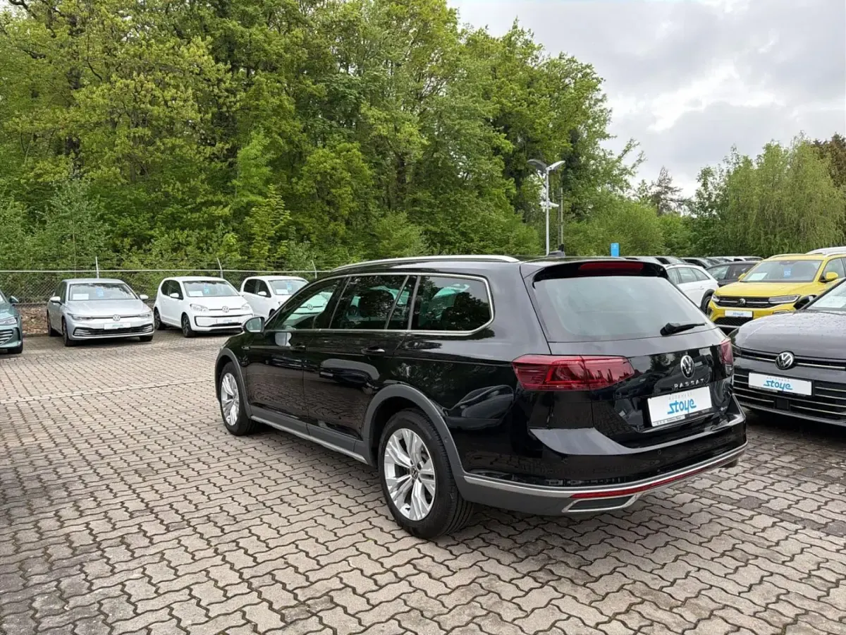 Gebraucht VW Passat Alltrack 200 PS (147 kW) 2021 Schwarz Kombi