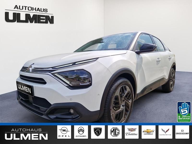 Second-hand Citroën C4 Feel 131 CP (96 kW) 2022 Alb Berlinǎ