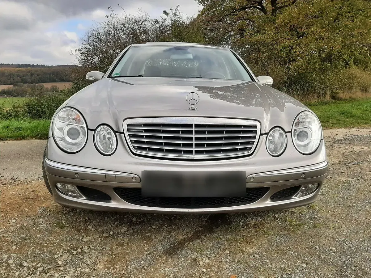 Używany Mercedes E240 178 KM (130 kW) 2003 Sedan/Limuzyna