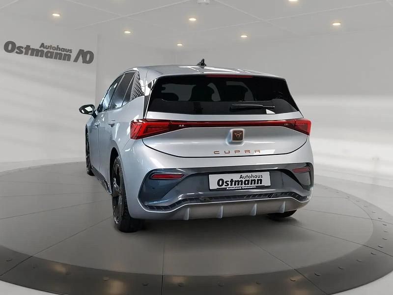 Gebraucht Cupra Born 169 kW (231 PS) 2025 Geysirsilber Kleinwagen