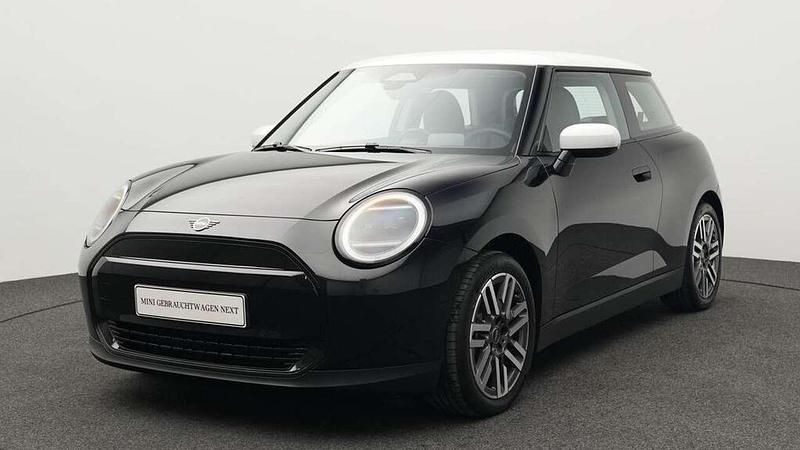 Gebraucht Mini Cooper Classic 135 kW (184 PS) 2025 Schwarz Kleinwagen