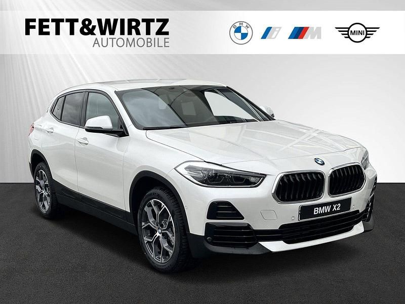 Mineralweiss metallic Gebraucht 2025 BMW X2 Advantage SUV | 37.790 € (Teuer) - Bild 1/3