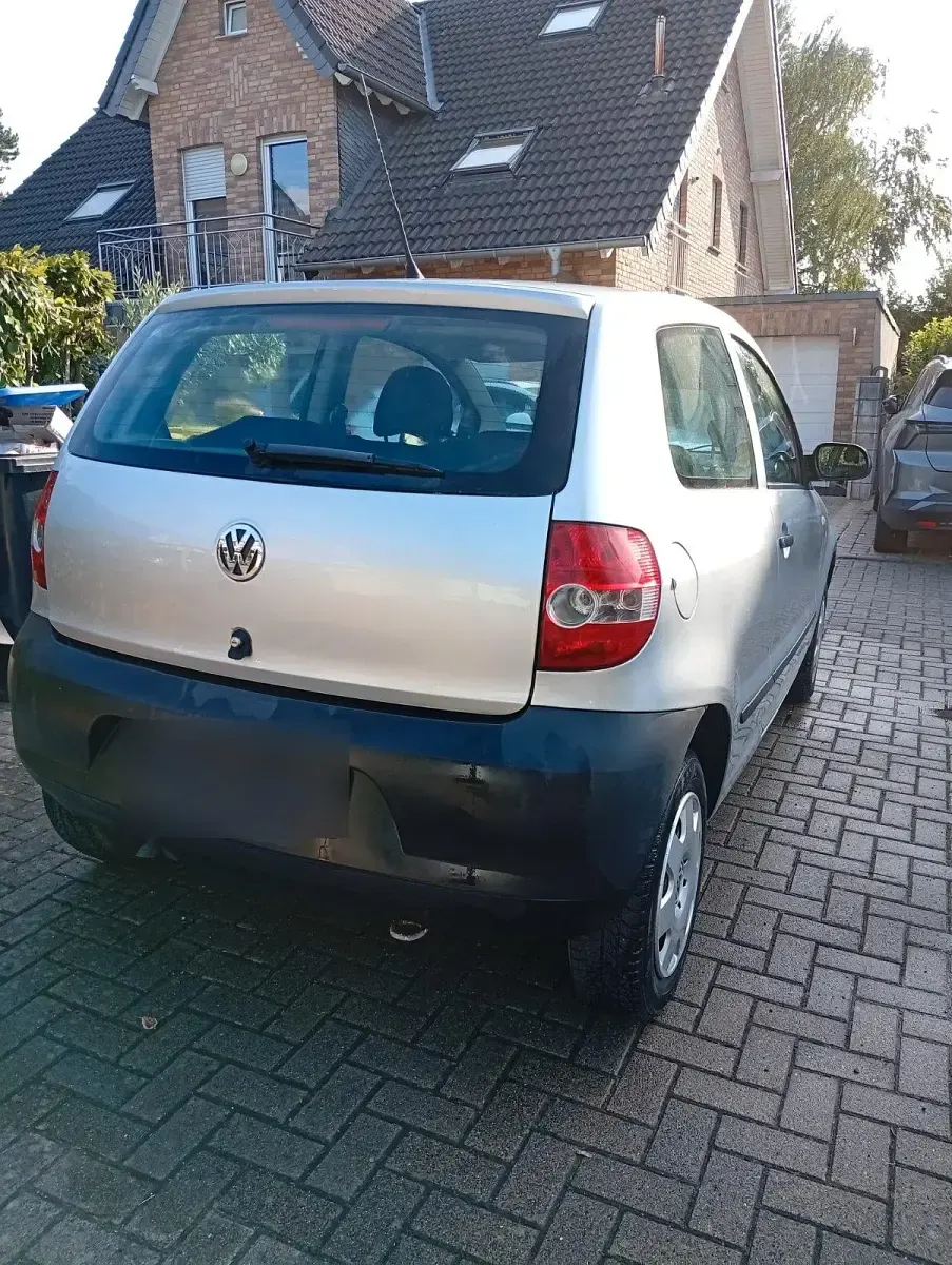 Gebraucht VW Fox 54 PS (39 kW) 2008 Silber Kleinwagen