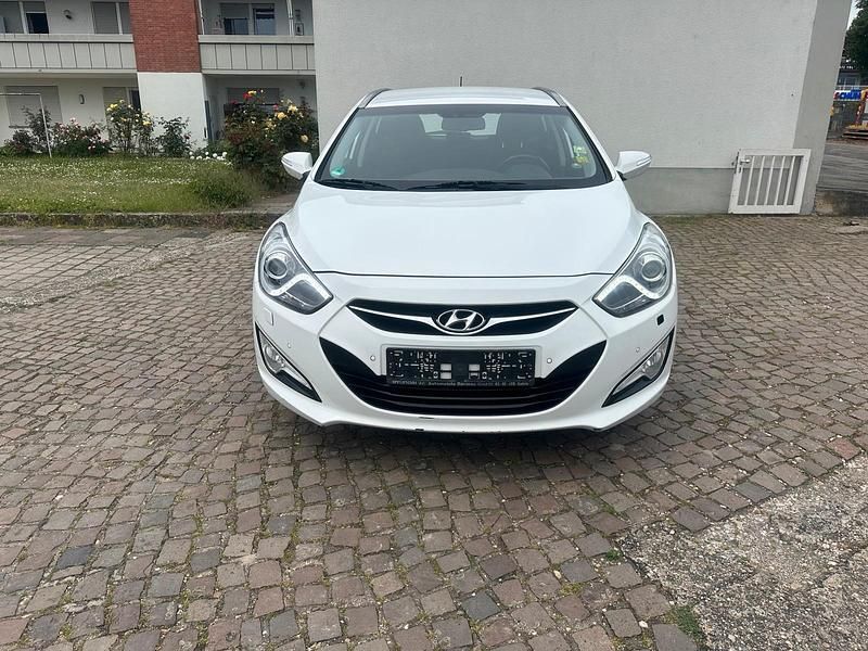Gebraucht 2012 Hyundai i40 Kombi | 6.850 € (Teuer) - Bild 1/4