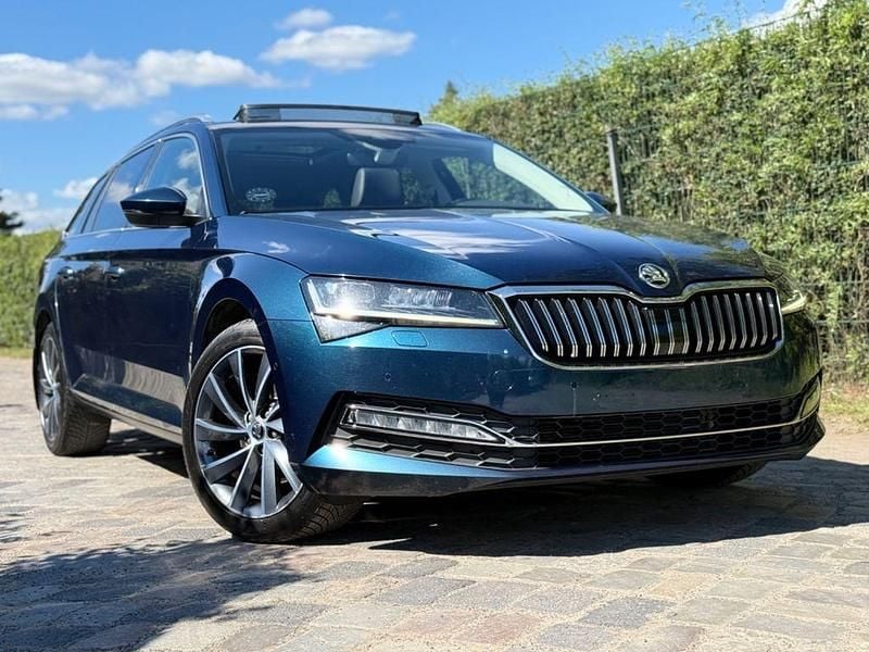 Blau Gebraucht 2020 Skoda Superb Style Kombi | 20.499 € (Fairer Preis) - Bild 1/4