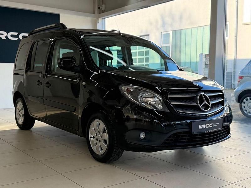 Gebraucht Mercedes Citan 111 110 PS (80 kW) 2015 Schwarz Kombi