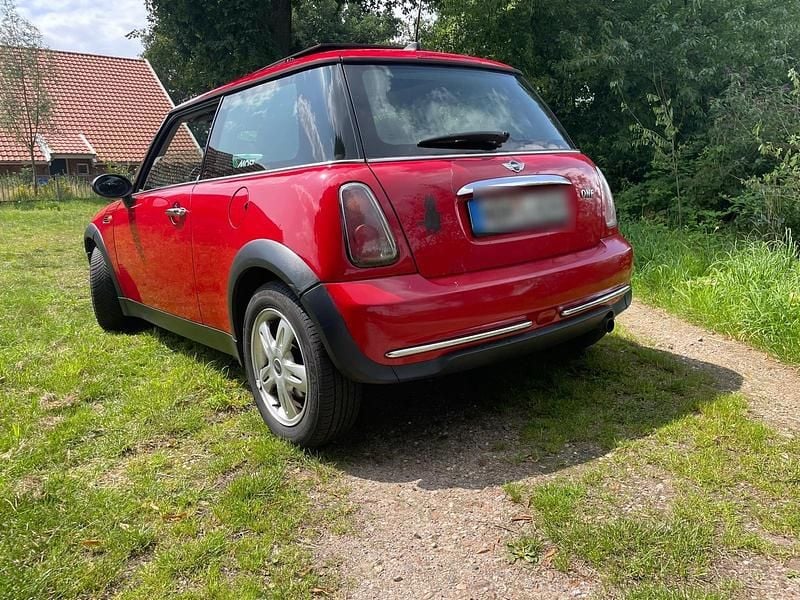 Rot Gebraucht 2005 Mini ONE Kleinwagen | 1.100 € (Superpreis) - Bild 1/4