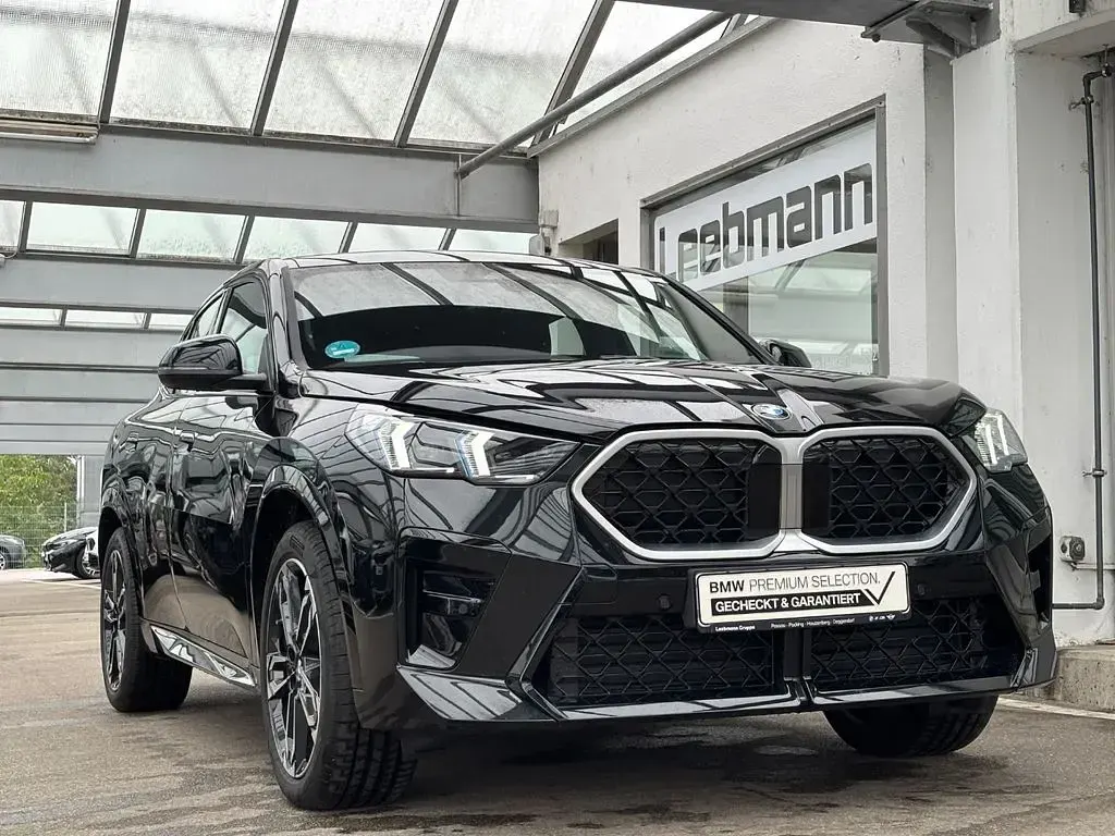 Gebraucht BMW X2 M Sport 170 PS (125 kW) 2025 Schwarz SUV