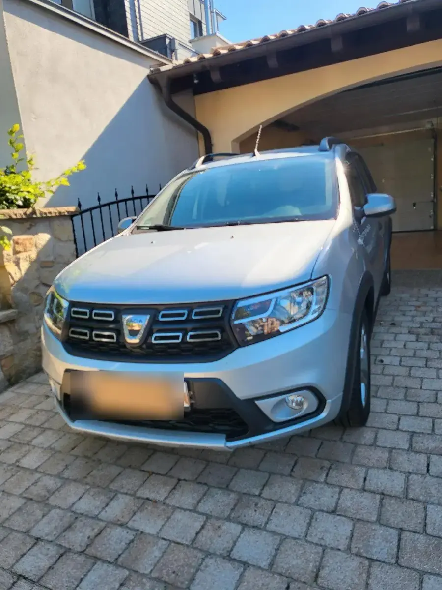 Gebraucht Dacia Logan 90 PS (66 kW) 2019 Silber Kombi