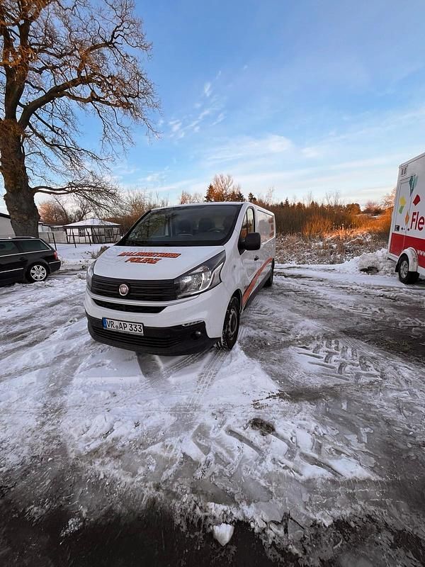 Gebraucht Fiat Talento 121 PS (88 kW) 2018 Weiß Van / Kleinbus