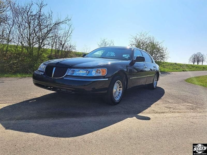 Schwarz Gebraucht 1999 Lincoln Town Car Limousine | 9.900 € - Bild 1/4